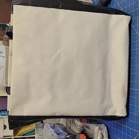 Calvin Klein Black & White Tote Bag 13" x 6" x 15" Straps are 20" - Picture 4 of 13